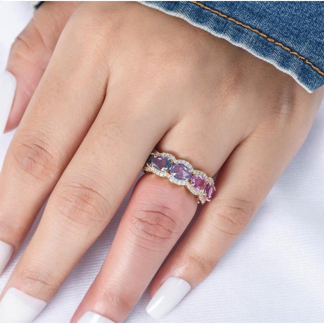 Natural rainbow sapphire ring in 14k gold For Sale - Image 14 of 18