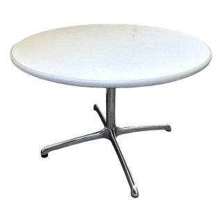 1960s Mid-Century Round Laminate Grey Dining Table w/ Chrome Base by Steelcase For Sale