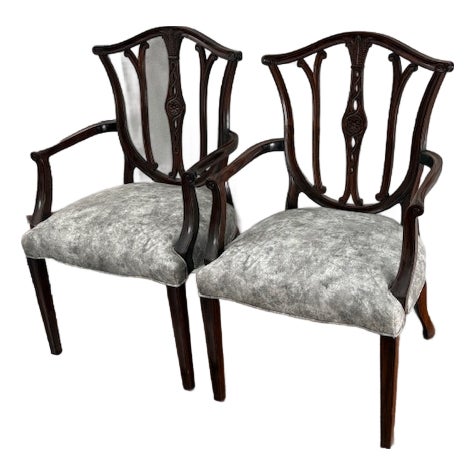 1980s George Hepplewhite Inspired Dining Room Arm Chairs For Sale
