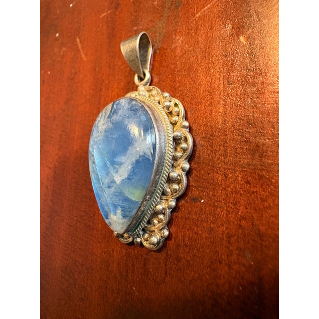 Sterling Silver Blue Labradorite Pendant - Stamped 925 For Sale In New York - Image 6 of 6