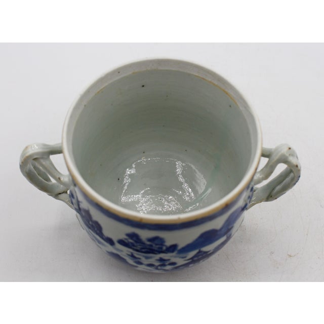 Late 18th-Early 19th Century Blue Canton Chinese Export Covered Posset Pot For Sale In Raleigh - Image 6 of 10