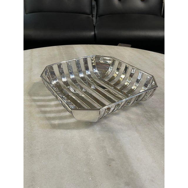 Fratelli Cacchione are a dynasty of five generations of silversmiths who have worked for exclusive jewelers such as...