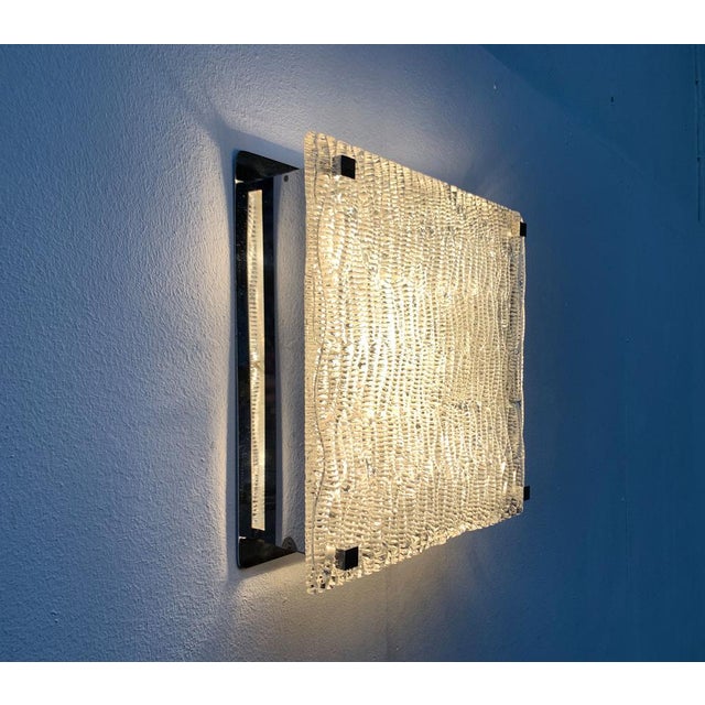 Mid-Century Space Age Chrome and Ice Glass Wall Lamp, 1960s For Sale - Image 4 of 18