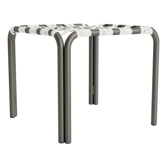 Brown Jordan Kantan Aluminum Stacking Stool/Occasional Table, Suncloth Lace, Mica frame with White fabric For Sale