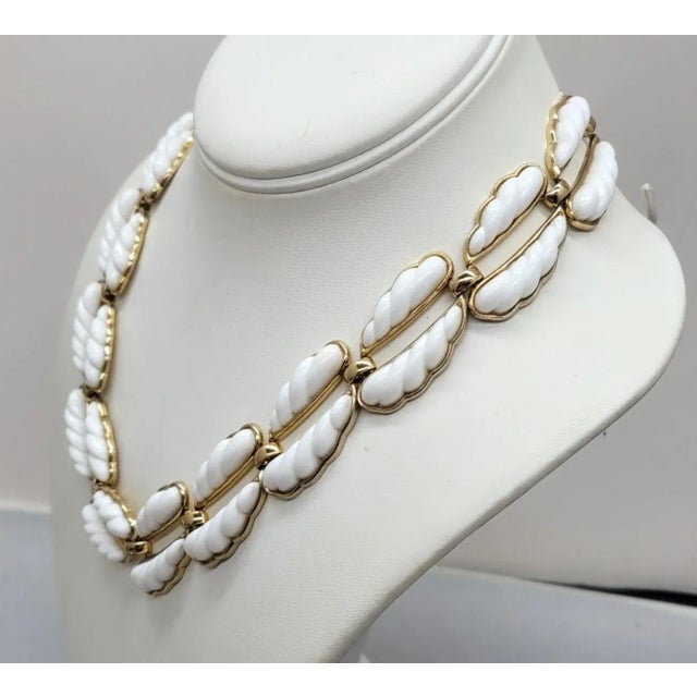 Mid-Century Modern Vintage 1950s Signed Monet Goldtone & White Resin Collar Necklace For Sale - Image 3 of 8