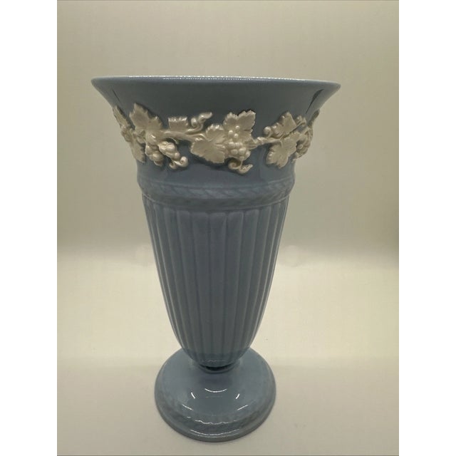 Wedgwood Vintage Wedgwood Queensware Cream on Lavender Vase For Sale - Image 4 of 4
