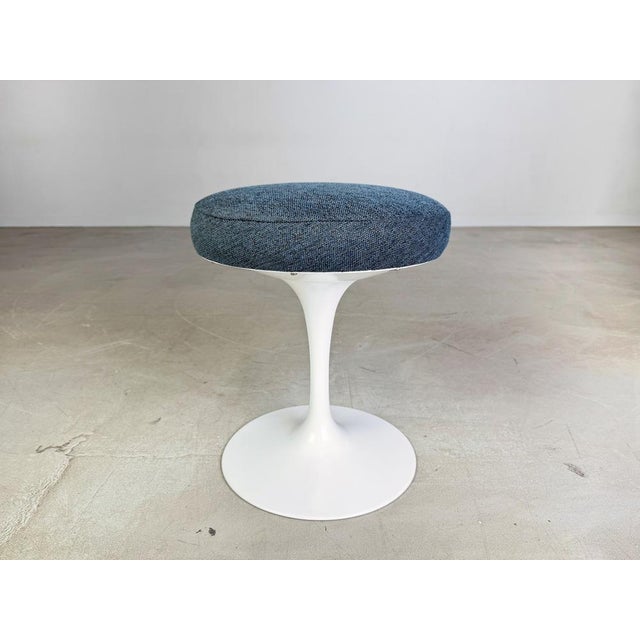 We are offering for sale a beautiful vintage footstool by Knoll International from the 1970s. It was designed by Eero...