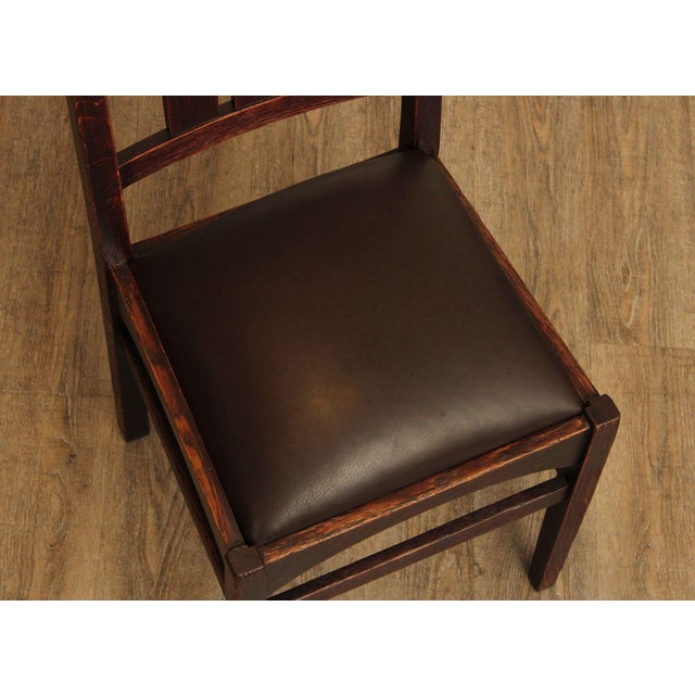1900 - 1909 Gustav Stickley Harvey Ellis Set of Eight Oak and Leather Dining Chairs For Sale - Image 5 of 12