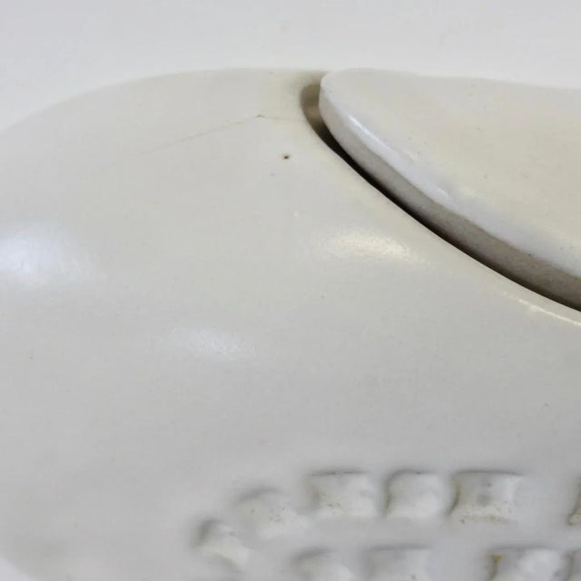 Ceramic Bennington Pottery Fish Shaped Serving Tureen with Ladle in Matte White Glaze For Sale - Image 7 of 9