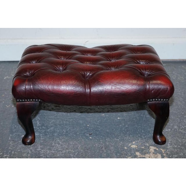 Vintage Burgundy Leather Chesterfield Queen Anne Legs Ottoman For Sale - Image 3 of 13