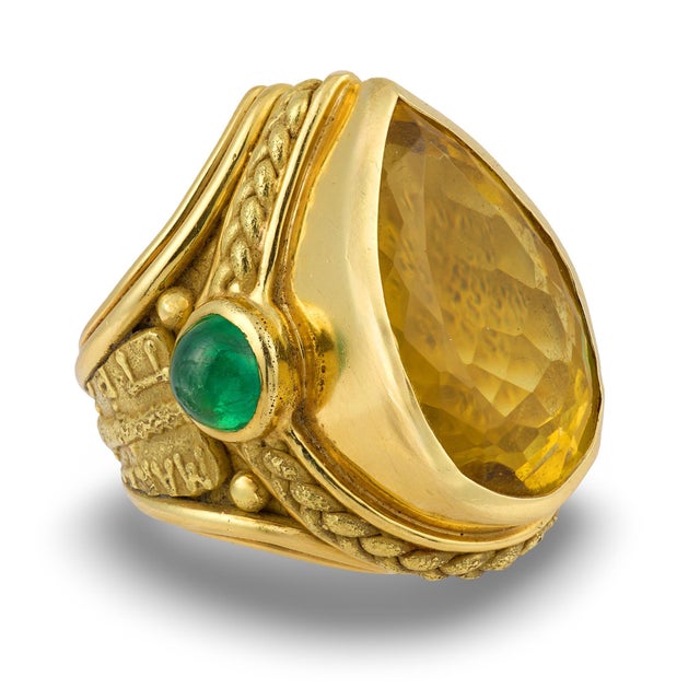 Vintage 15.30 Carat Citrine and Emerald 18k Yellow Gold Ring, Size 4 For Sale - Image 4 of 6