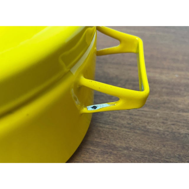 Mid-Century Modern Yellow Minimalist Enamel Pot by Seppo Mallat for Finel, Finland, 1960s For Sale - Image 11 of 18