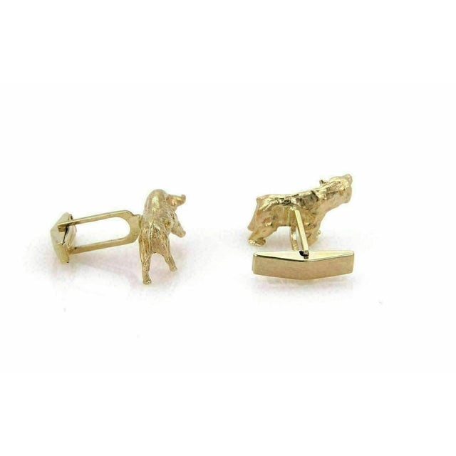 Contemporary Mid 20th Century Pair of Bear & Bull Stock Market Symbol Stud 14k Yellow Gold Cufflinks For Sale - Image 3 of 5