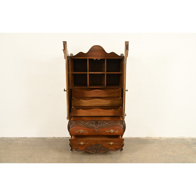 1960s Romweber French Rococo Louis XV Carved Walnut Armoire Dresser, Circa 1960s For Sale - Image 5 of 17