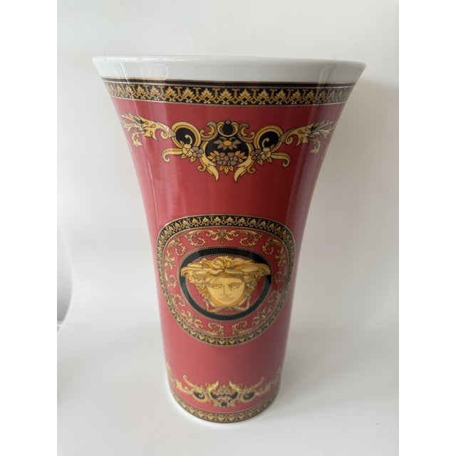 Ceramic Medusa Vase by Versace for Rosenthal, 1990s For Sale - Image 7 of 8
