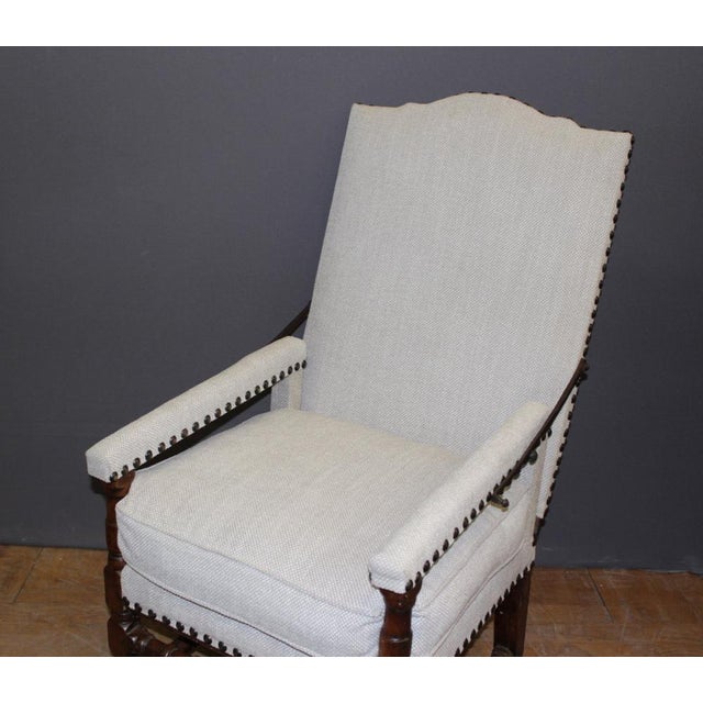 Louis XIV Rack Armchair in Walnut For Sale - Image 5 of 16