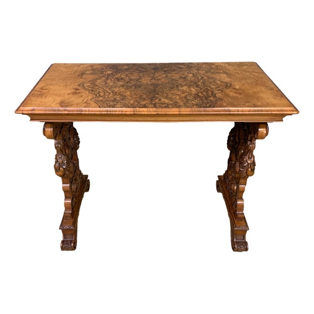 Victorian Table in Burr Walnut, 1865 For Sale