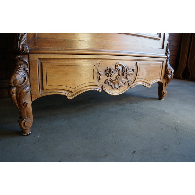 Late 19th Century Antique French Rococo Single Mirrored Door Armoire For Sale - Image 5 of 10