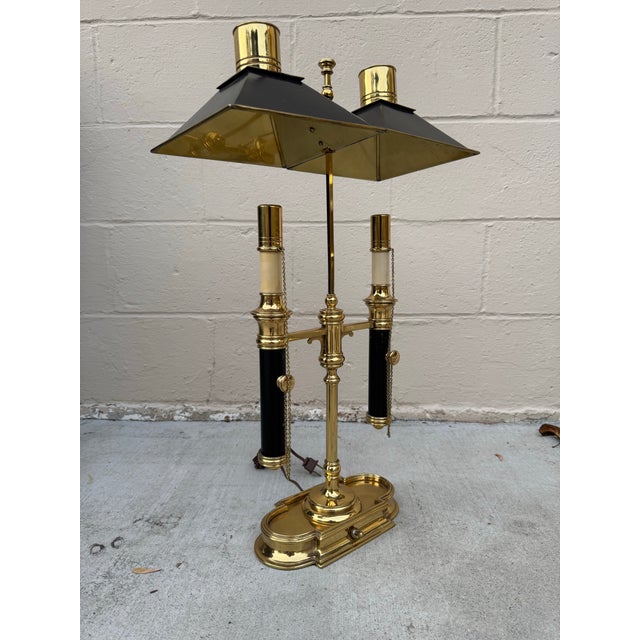 Vintage 1972 Chapman Bouillotte Table Lamp – Brass & Black Enamel, Hollywood Regency For Sale - Image 9 of 12