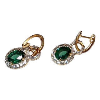 Natural 2.45cts Emerald & 0.81cts Diamond Earring in 18k Gold For Sale