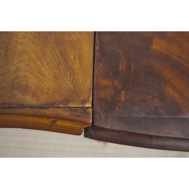 Brown Antique French Extendable Pembroke Drop Leaf Table in Walnut Veneer, 1920s For Sale - Image 8 of 11