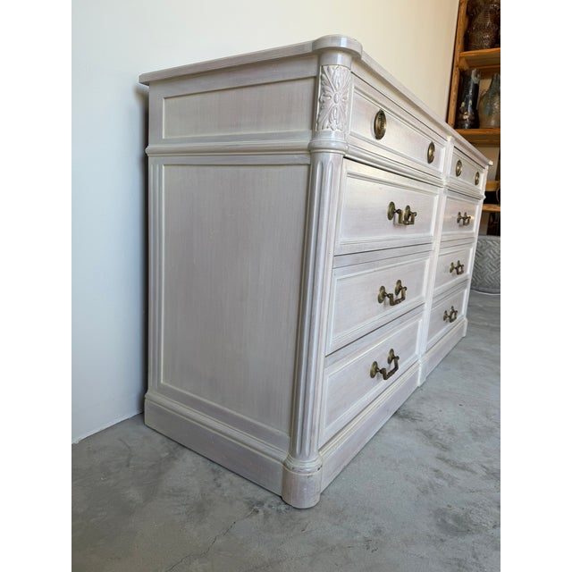 Vintage John Widdicomb Neoclassical Style 8-Drawer Dresser With Brass Handles For Sale In Miami - Image 6 of 18