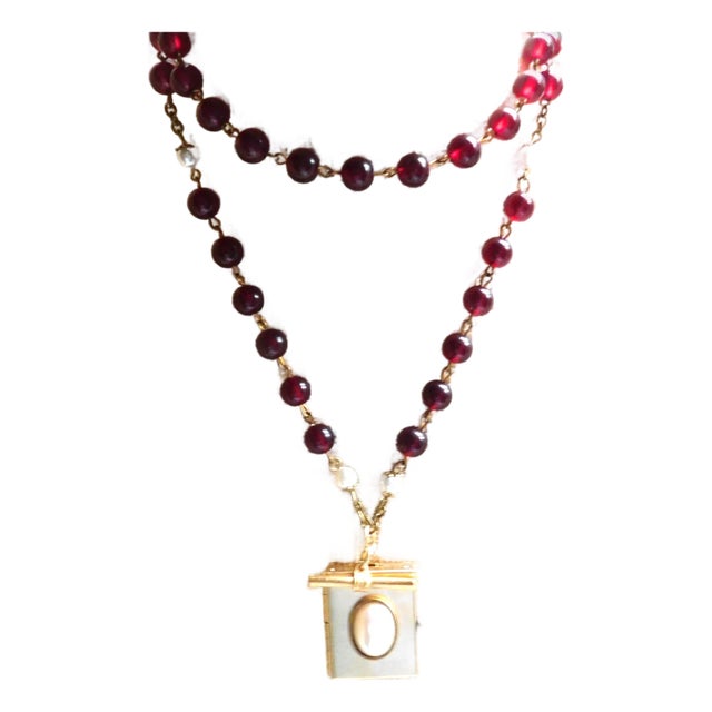 Vintage Gold Locket, Four Photo, Wine and Pearl Bead Chain, Toggle Bar, Oval Bezeled Pearl For Sale