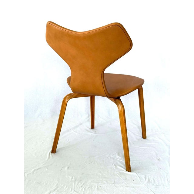 1950s Attributed to Arne Jacobsen Leather "Grand Prix" Chair For Sale In Los Angeles - Image 6 of 10