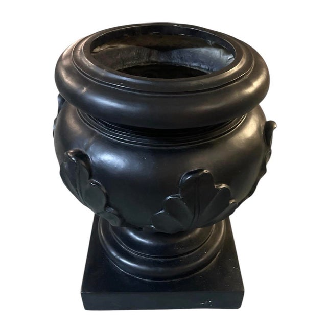 2000 - 2009 Vintage Hollywood Regency Style Black Resin Acanthus Leaf Cachepot Urn For Sale - Image 5 of 12