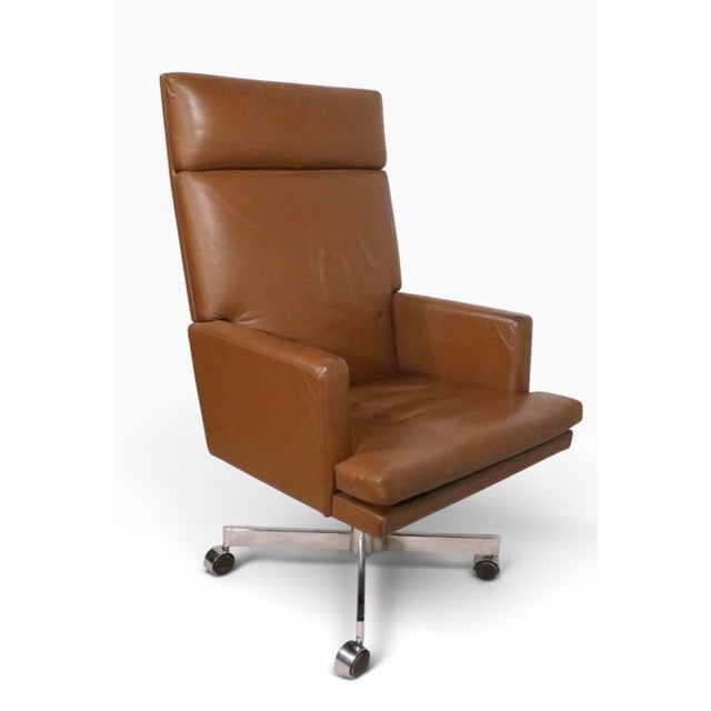 Vintage Swivel Leather Desk Chair Attributed to Mueller Furniture C. 1970's For Sale - Image 10 of 11