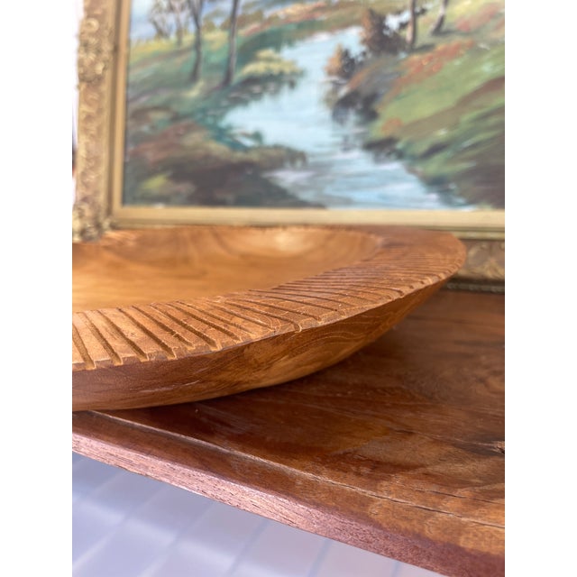 Mid 20th Century Mid-Century Hand-Carved Solid Wood Decorative Bowl With Chiseled Rim Detailing. For Sale - Image 5 of 10