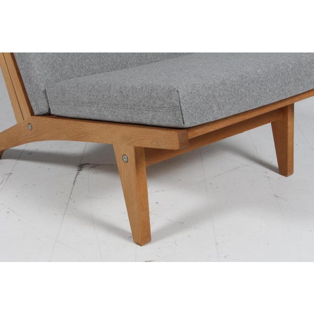 Lounge Chair Model GE-370 attributed to Hans J. Wegner for Getama, 1960s For Sale - Image 3 of 7