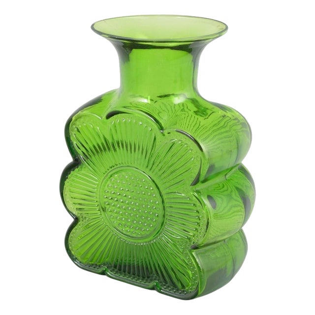 Vintage Amuletti Vase in Green Glass by Tamara Aladin for Riihimäen Lasi, 1970s For Sale