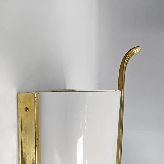Mid-Century Modern Italian White Acrylic Glass and Brass Wall Lamp, 1950s For Sale - Image 11 of 18