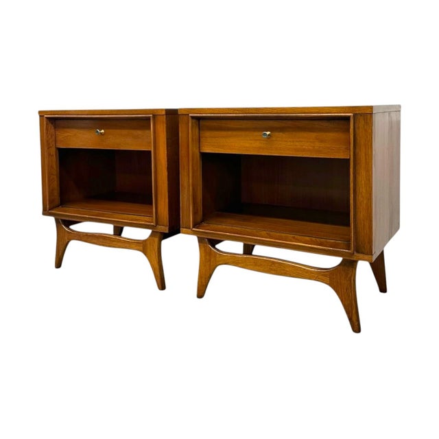 Mid-Century Modern Vintage Mid Century Modern Walnut Nightstands With Sculpted Stretcher Base and Faux Turquoise Handle Inlay- Pair. For Sale - Image 3 of 9