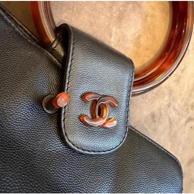 A Rare 2000s Black Caviar Leather and Bakelite Top Handle Bag by Chanel For Sale - Image 13 of 15