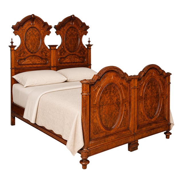 Antique Italian Double Bed in Walnut Burl, Bassano del Grappa, 1890s For Sale