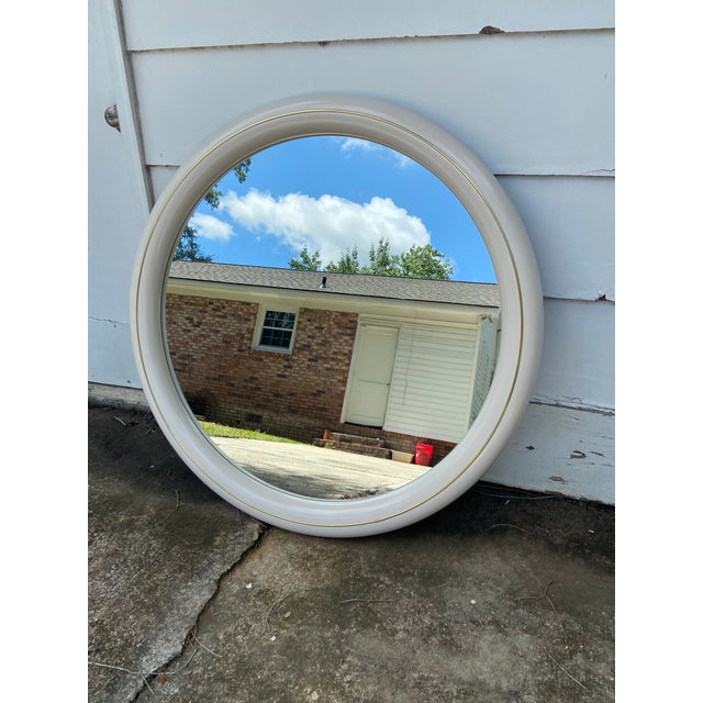 Late 20th Century Post Modern Lane White & Gold Circular Vanity Bathroom Mirror, VTG Wall Hanging Mirror For Sale - Image 5 of 10