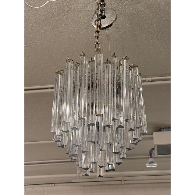Hollywood Regency Underwriters Laboratories Vintage Crystal Cascade Chandelier Attributed to Venini. For Sale - Image 3 of 12