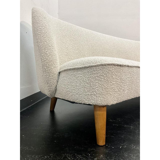 Scandinavian Mid-Century Modern Curved Sofa in Bouclé, 1940s For Sale - Image 6 of 18