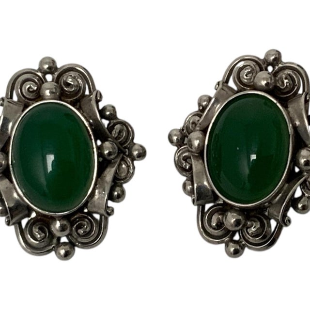 Traditional Antique Fratelli Peruzzi Florence 800 Silver Green Onyx Jewelry Suite Bracelet Earrings Ring C. 1920s-1930s For Sale - Image 3 of 6