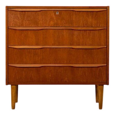 Small Danish Chest of Drawers, 1960s For Sale