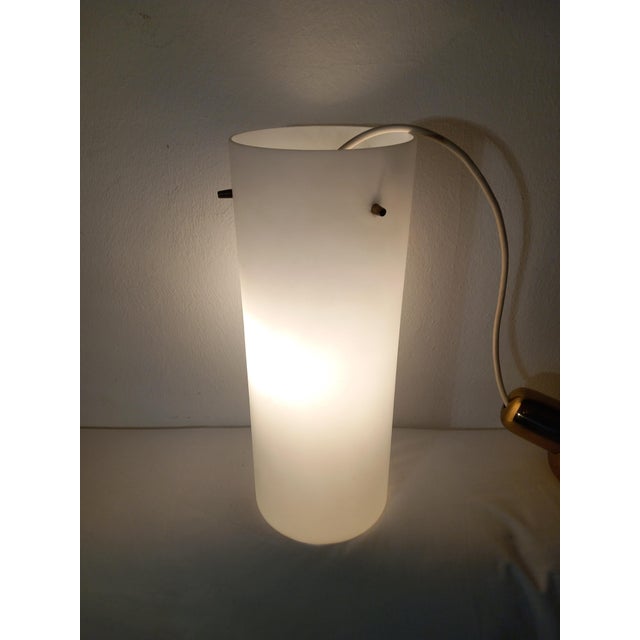 Excellent condition, no damage whatsoever, works well with an E27 light bulb. I have official proof of authenticity such...