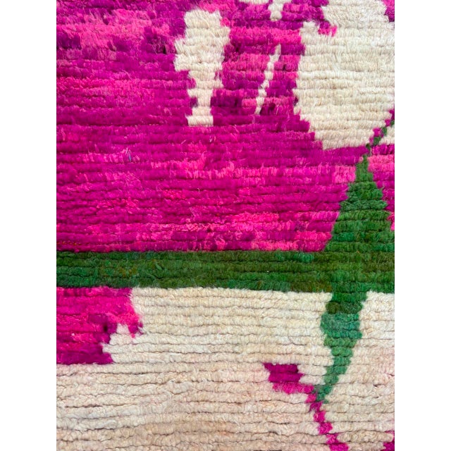 NONE CUSTOM FEES (due to Vintage Item) Step into a world of time-honored artistry and craftsmanship with our exquisite...