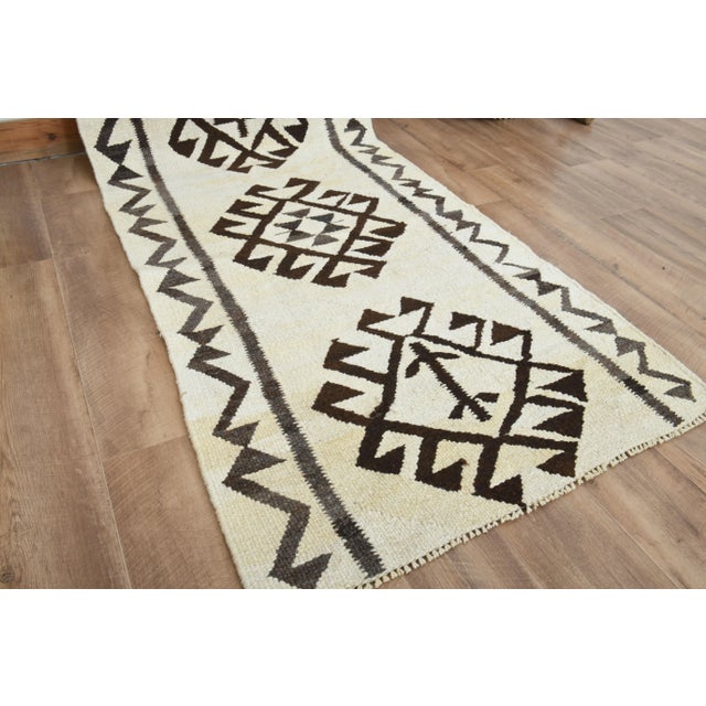 1970s Turkish Oushak Handmade Wool Cotton Beige Runner Rug For Sale - Image 11 of 11