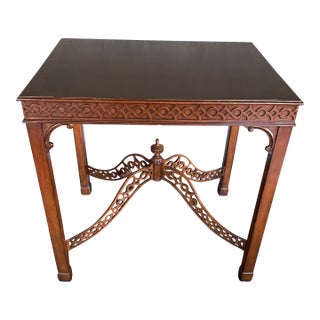 Ethan Allen Chinese Chippendale Lamp End Table For Sale