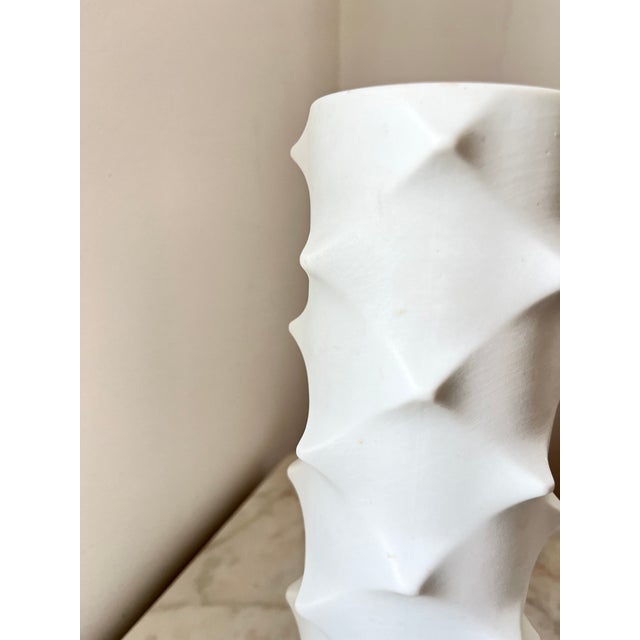 1970s Vintage Space Age Op Art Bisque Porcelain Model 501 Vase from Scherzer, Germany, 1970s For Sale - Image 5 of 14