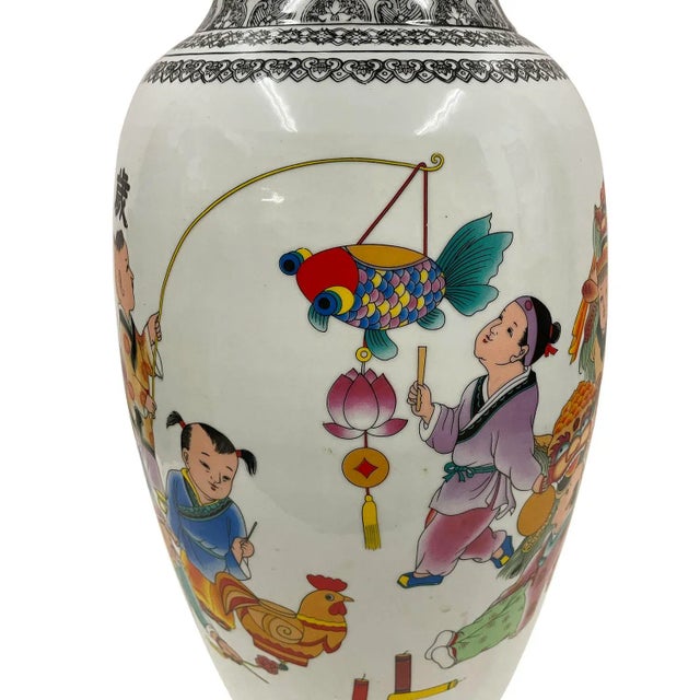 Vintage Chinese Hand-Painted Famille Rose Porcelain Vase For Sale - Image 4 of 9