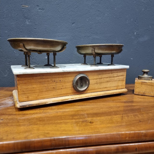 Brown 800 Scale with Marble Lid, 1870 For Sale - Image 8 of 12