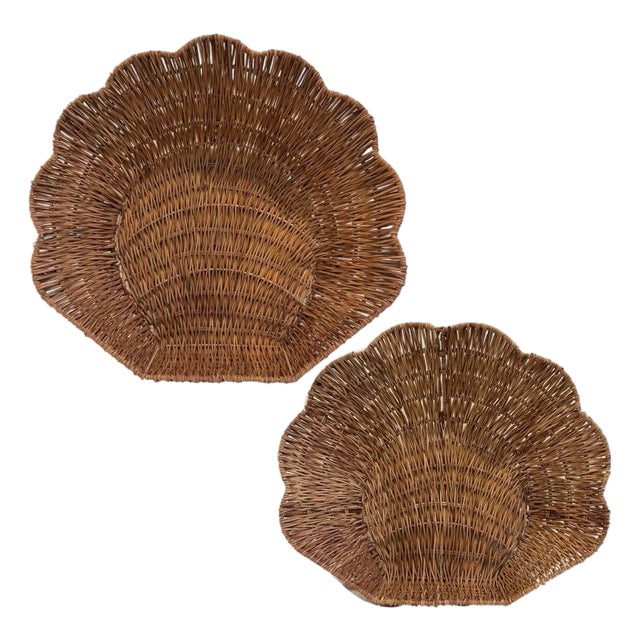 Woven Rattan Scallop Coastal Clam Sea Shell Shape Basket Trays (Set of 2) For Sale